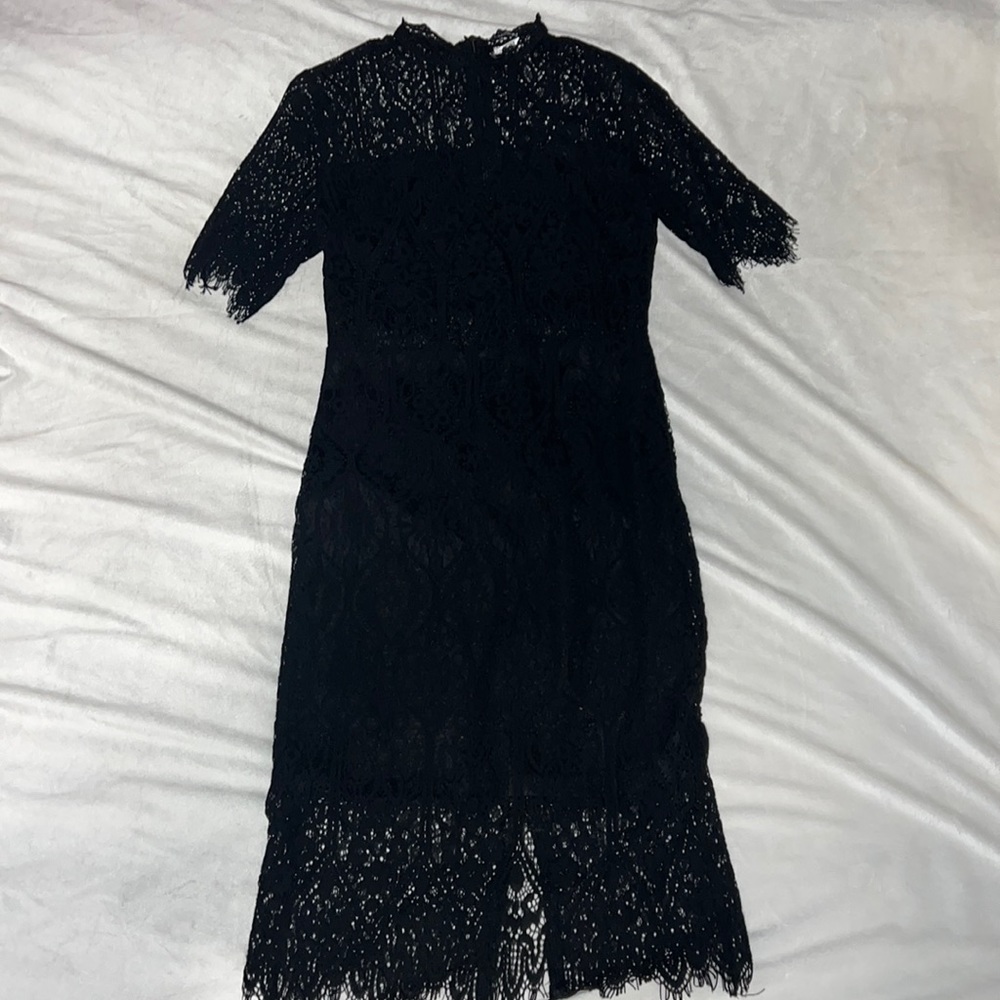 Black lace dress! 🖤